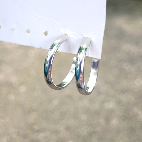 2 for $14! Silver Hoop Earrings NWOT - Picture 1 of 2